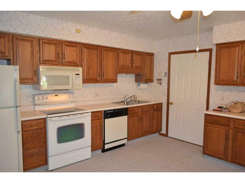 3160 Derr Road, Unit 3160 Springfield, OH 45503 - Photo 9 of 18