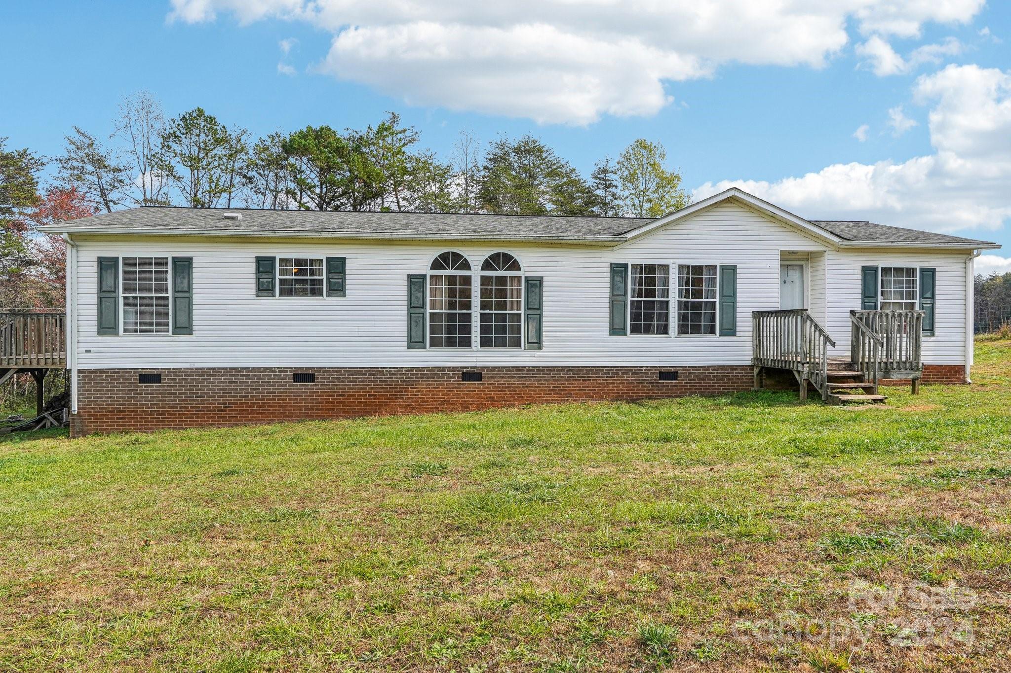 5778 Pittstown Road Hickory, NC 28602 - Photo 1 of 28 Gallery Image 1