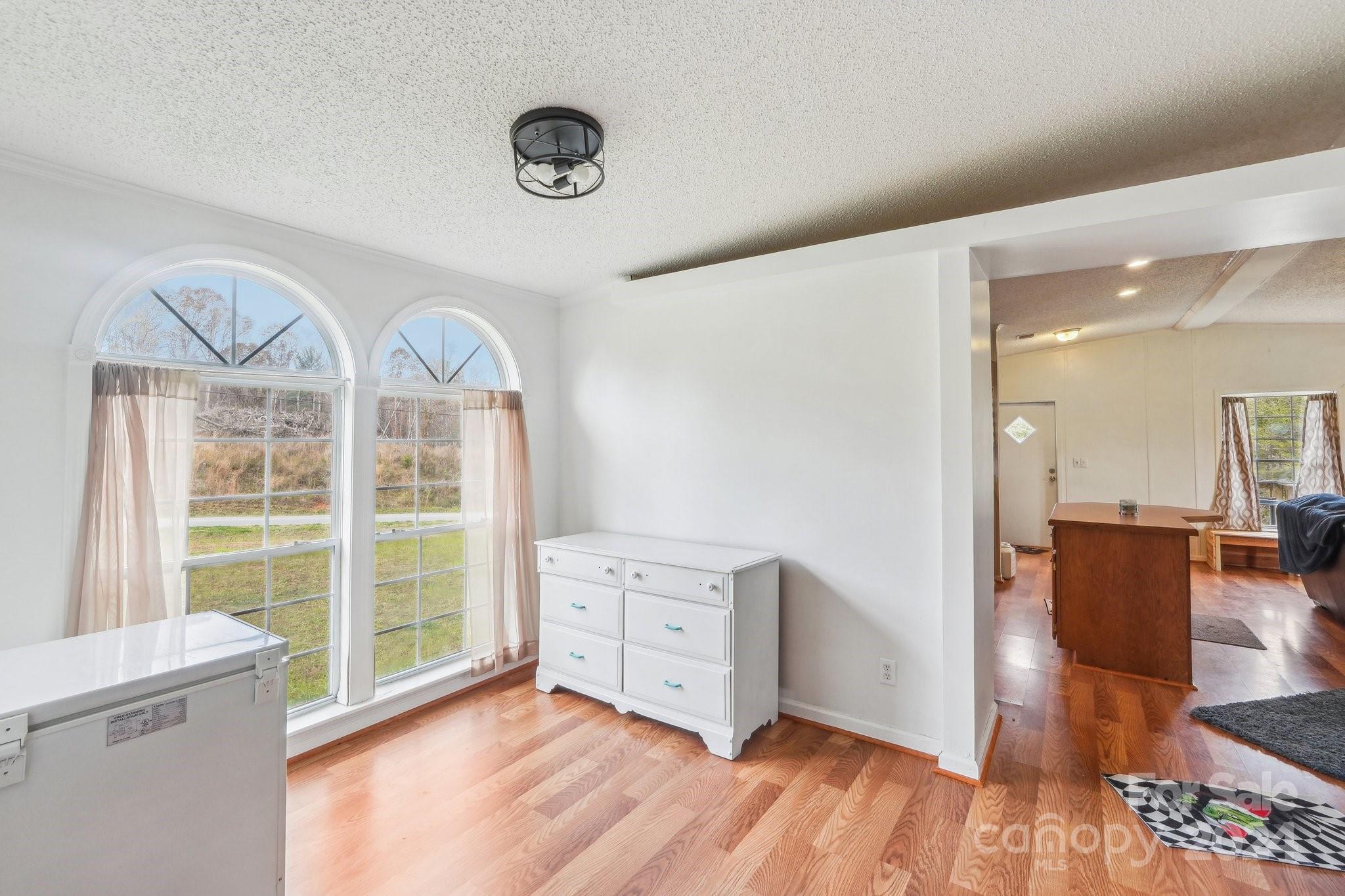 5778 Pittstown Road Hickory, NC 28602 - Photo 12 of 28 Gallery Image 12