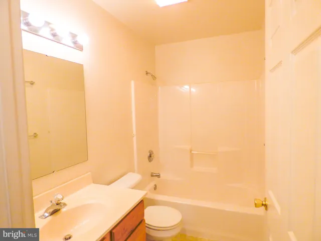 $254,900 | 2059 Faversham Way, Unit 2059, York, PA 17402