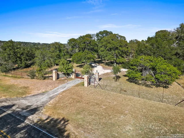 $649,900 | 1719 Farm To Market 1376, Boerne, TX 78006