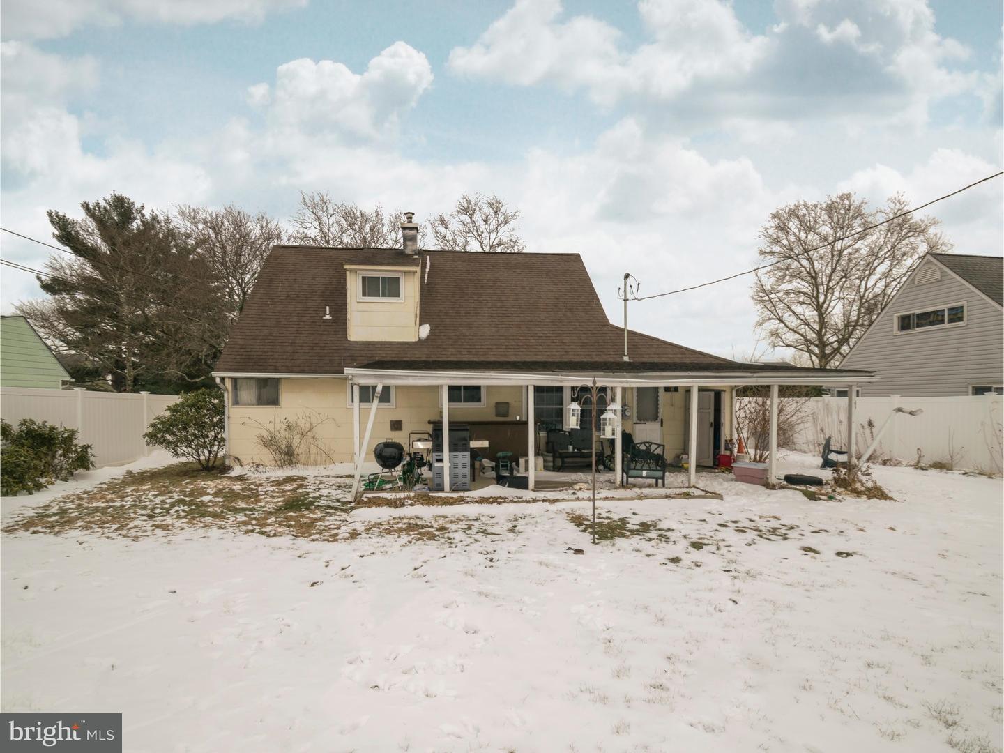 25 Crystal Road Levittown, PA 19057 - Photo 12 of 12 Gallery Image 12