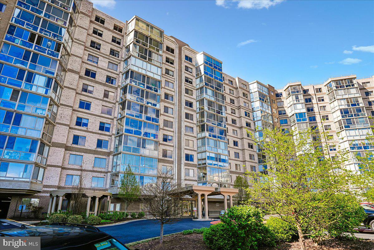 19375 Cypress Ridge Terrace, Unit 604 Leesburg, VA 20176 - Photo 1 of 55