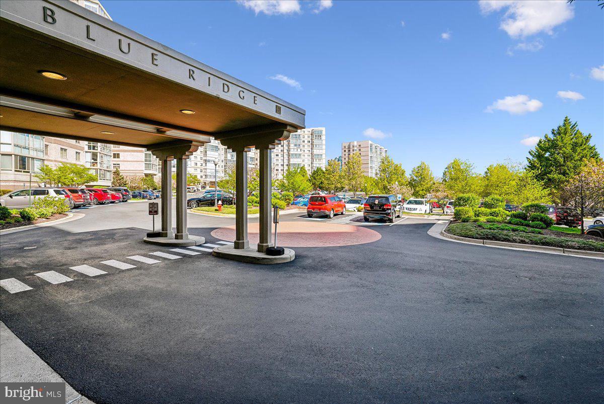 19375 Cypress Ridge Terrace, Unit 604 Leesburg, VA 20176 - Photo 2 of 55