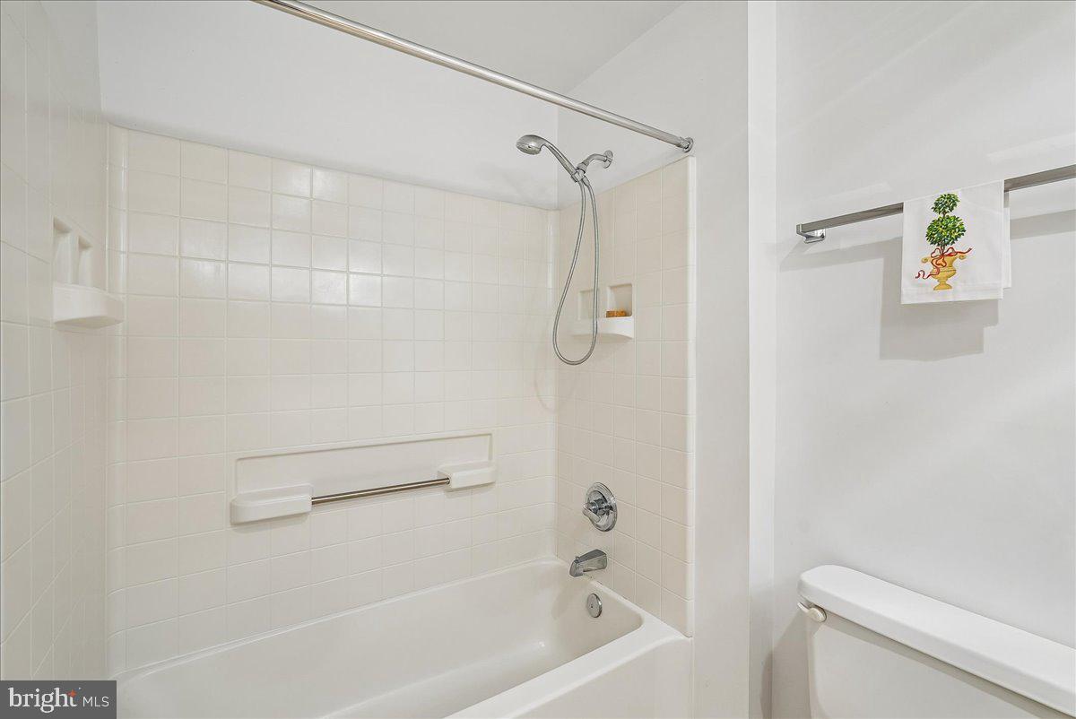 19375 Cypress Ridge Terrace, Unit 604 Leesburg, VA 20176 - Photo 29 of 55