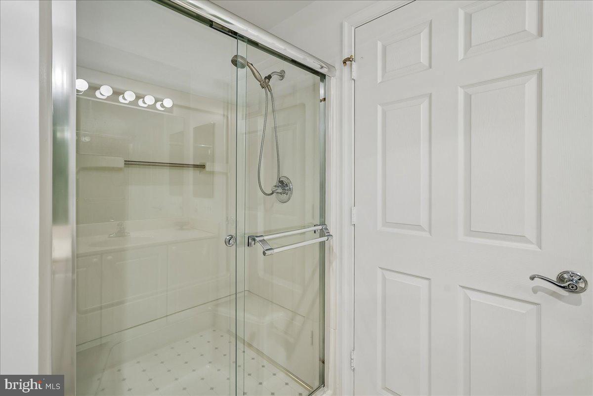 19375 Cypress Ridge Terrace, Unit 604 Leesburg, VA 20176 - Photo 37 of 55