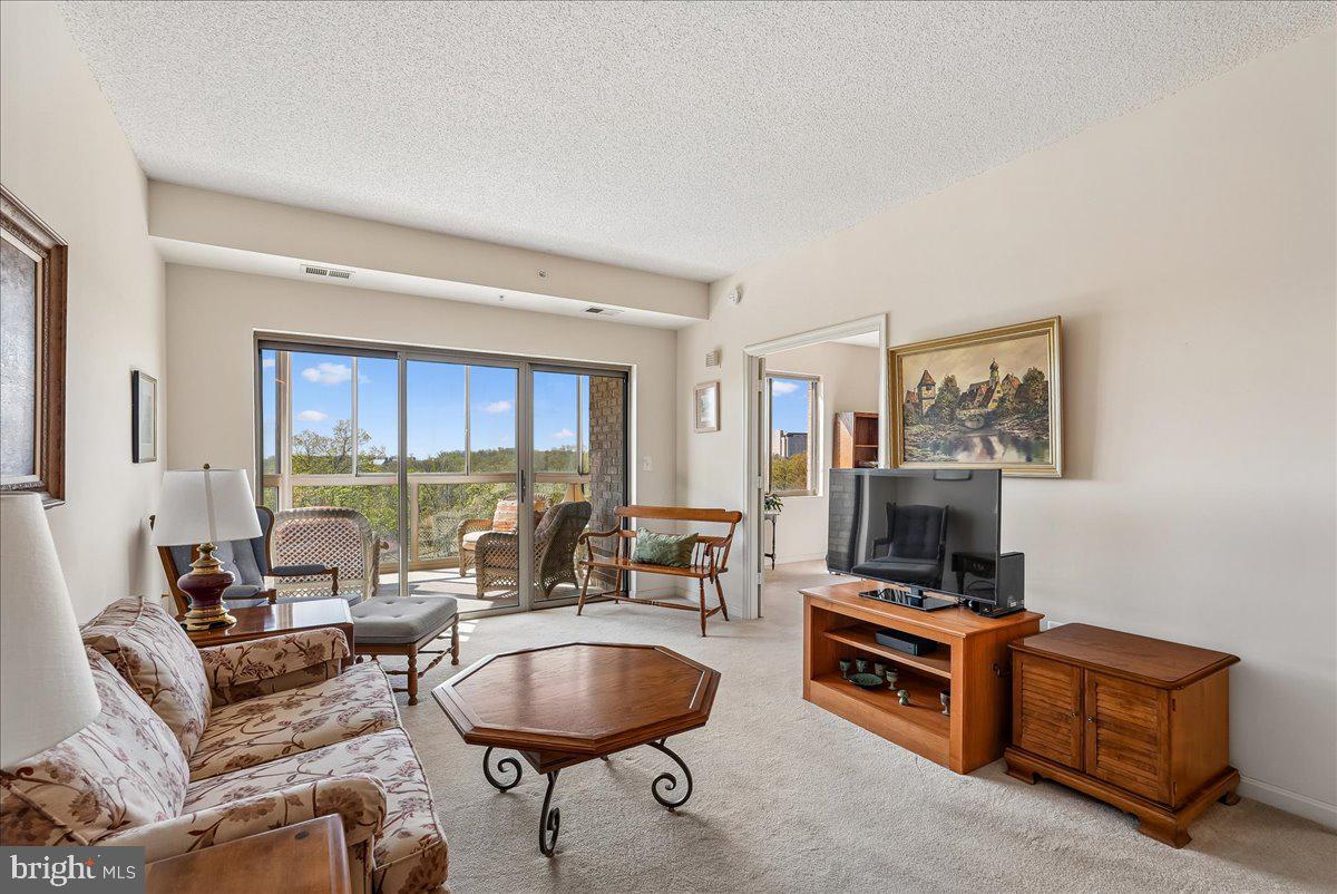 19375 Cypress Ridge Terrace, Unit 604 Leesburg, VA 20176 - Photo 8 of 55