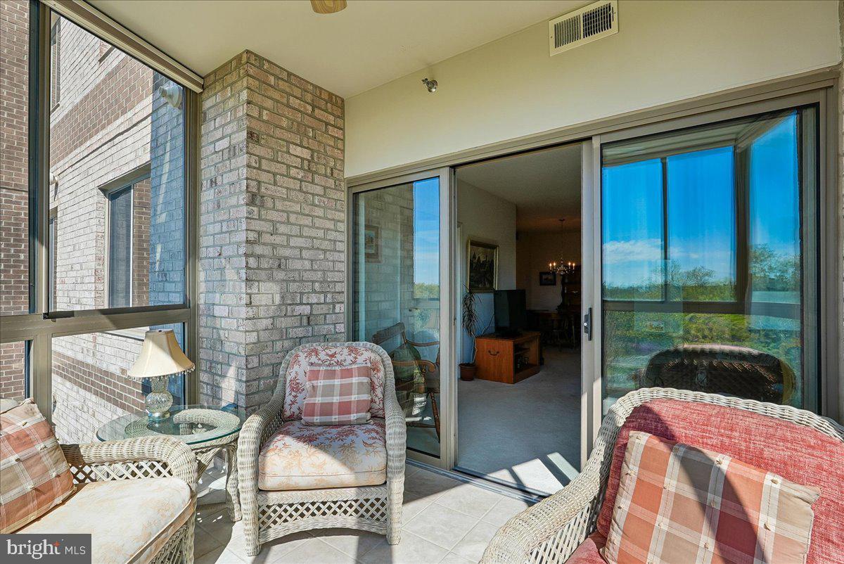 19375 Cypress Ridge Terrace, Unit 604 Leesburg, VA 20176 - Photo 10 of 55