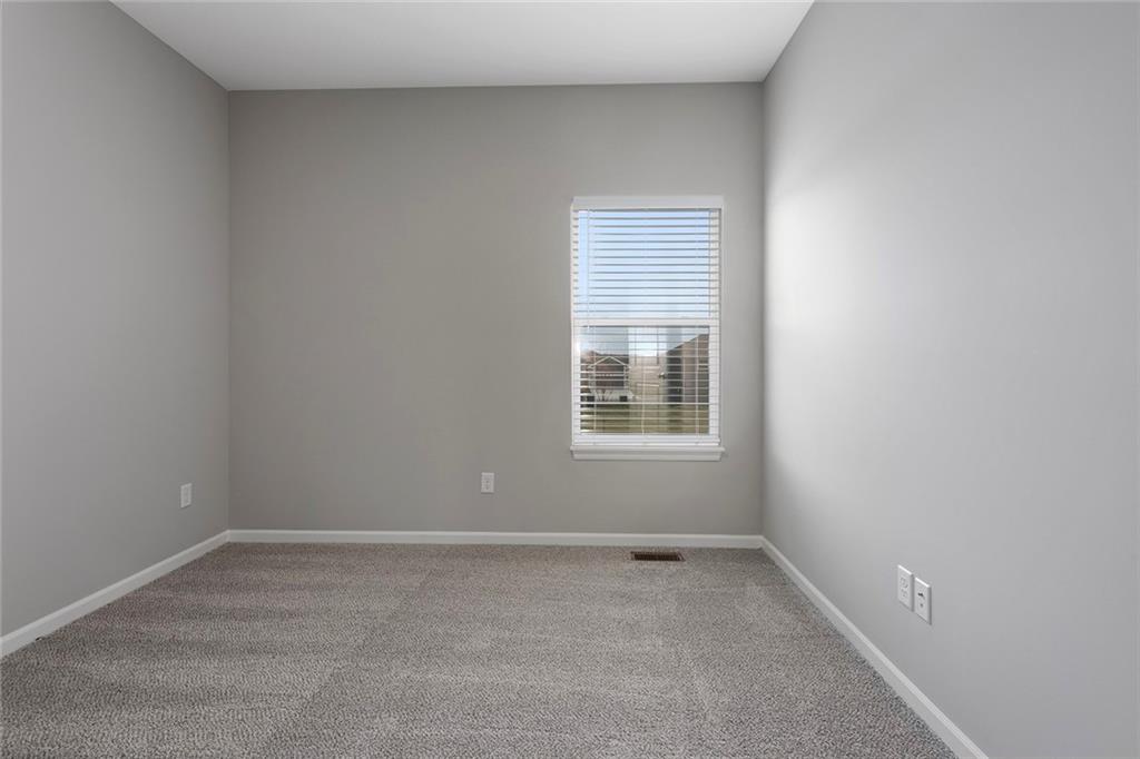 705 Red Clover Court Raymore, MO 64083 - Photo 19 of 32