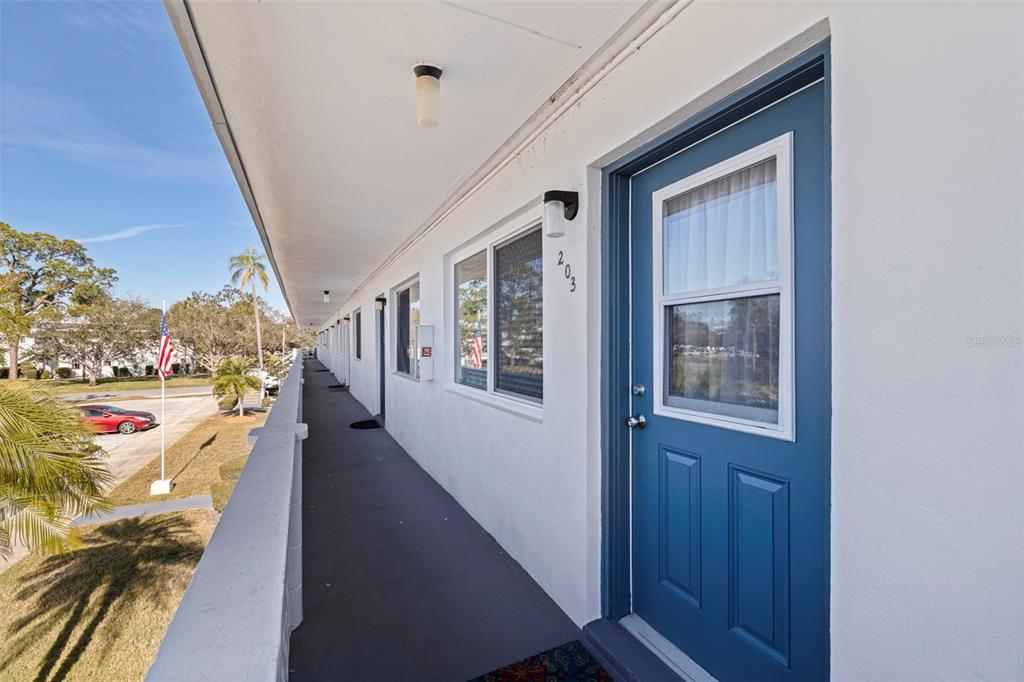 8221 112th Street North, Unit 203 Seminole, FL 33772 - Photo 4 of 31