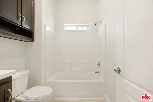 $104,950 | 8250 Lankershim Boulevard, Unit 196, North Hollywood, CA 91605