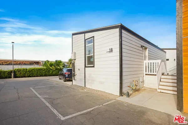 $104,950 | 8250 Lankershim Boulevard, Unit 196, North Hollywood, CA 91605