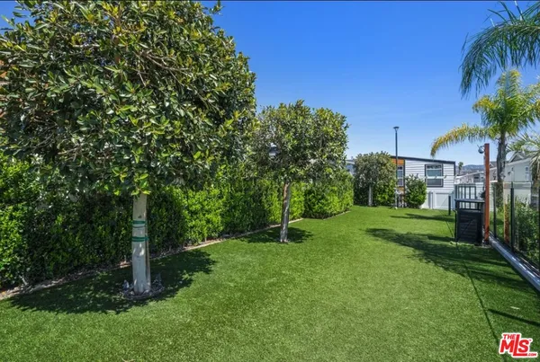 $104,950 | 8250 Lankershim Boulevard, Unit 196, North Hollywood, CA 91605