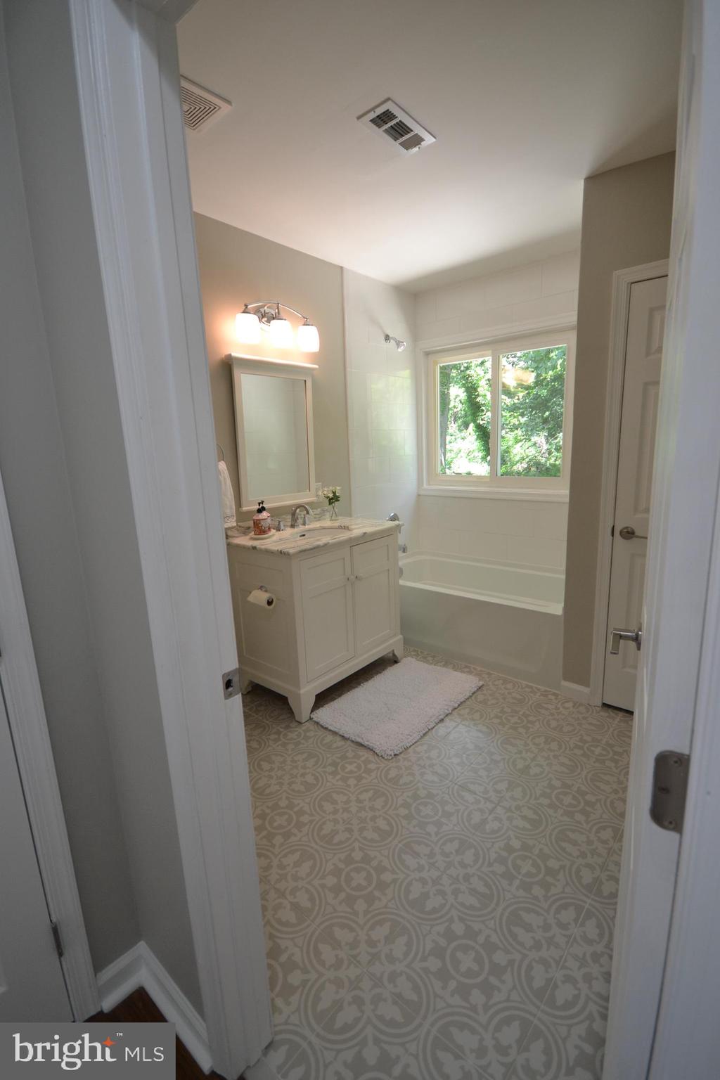 13310 Harrison Avenue Fort Washington, MD 20744 - Photo 20 of 53 Gallery Image 20