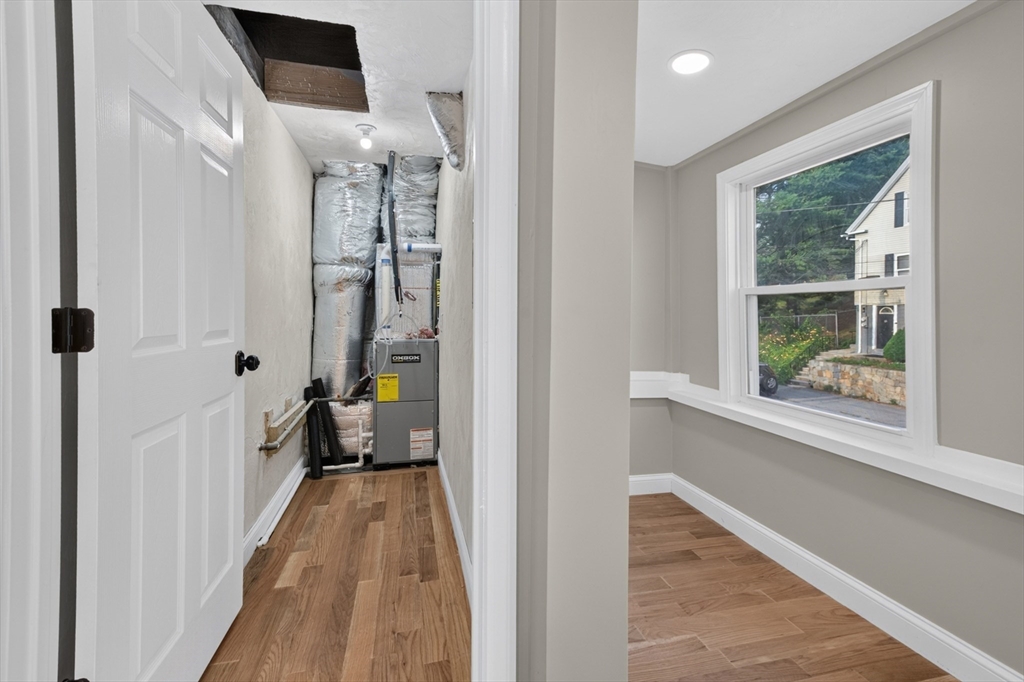 69 Orient Street Worcester, MA 01604 - Photo 21 of 42
