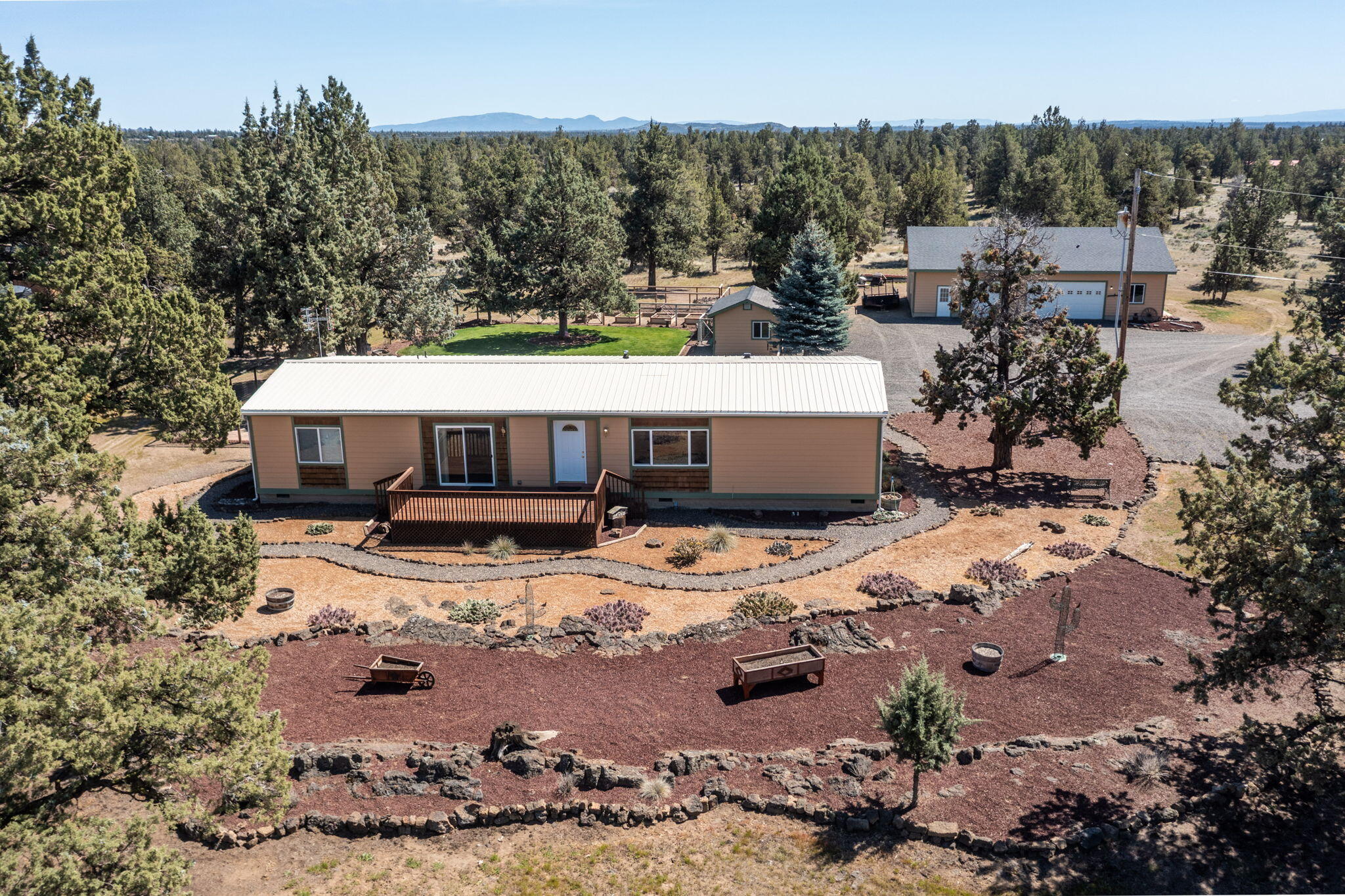 6849 Southwest Ferret Road Terrebonne, OR 97760 - Photo 31 of 38 Gallery Image 31