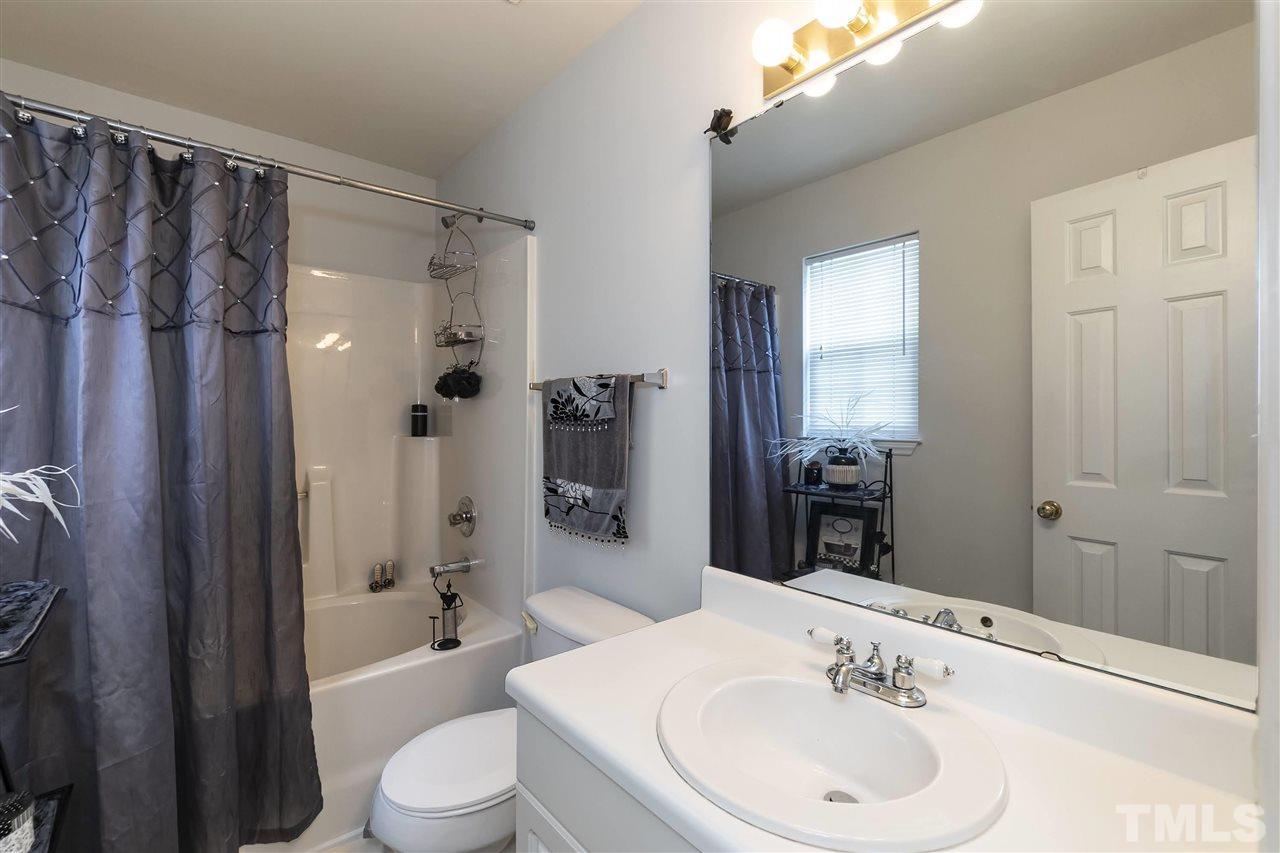 1233 Swingline Way Raleigh, NC 27610 - Photo 17 of 28 Gallery Image 17
