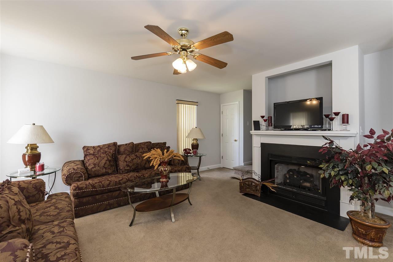 1233 Swingline Way Raleigh, NC 27610 - Photo 5 of 28 Gallery Image 5