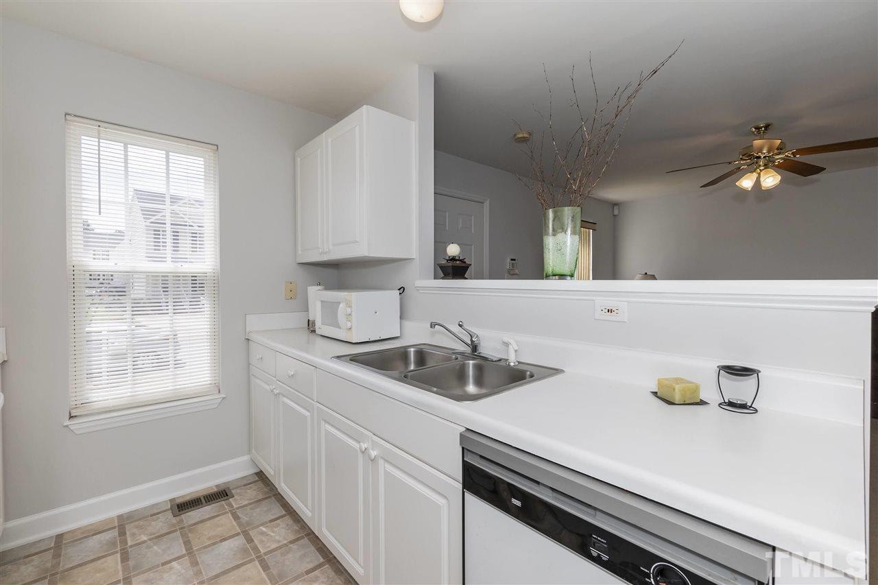 1233 Swingline Way Raleigh, NC 27610 - Photo 6 of 28 Gallery Image 6