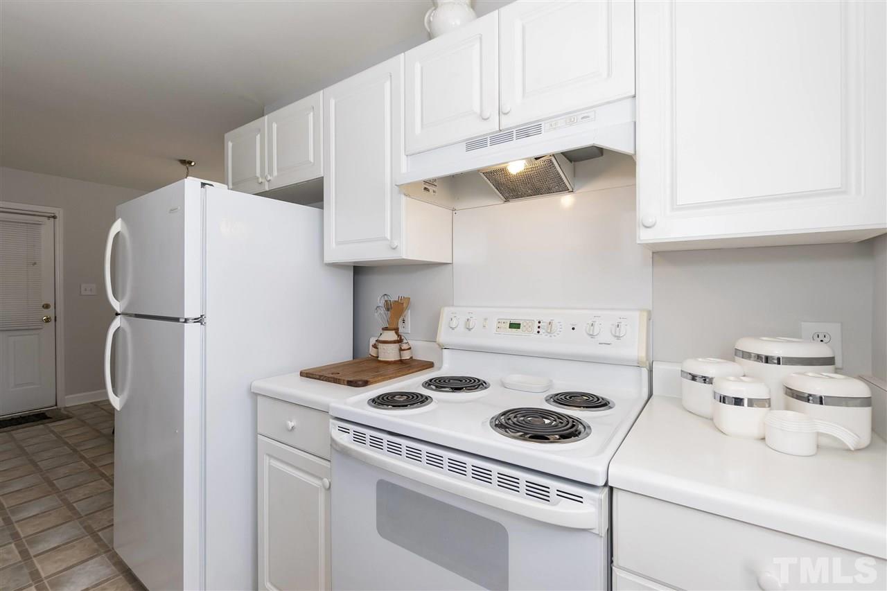 1233 Swingline Way Raleigh, NC 27610 - Photo 8 of 28 Gallery Image 8
