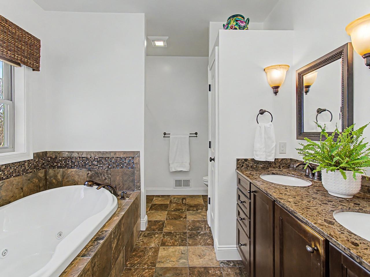 232 Colden Road Colchester, VT 05446 - Photo 19 of 40