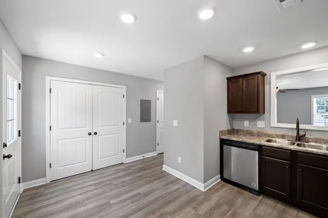 $1,195 | 1993 Keeper Court, Unit 3, Clarksville, TN 37042