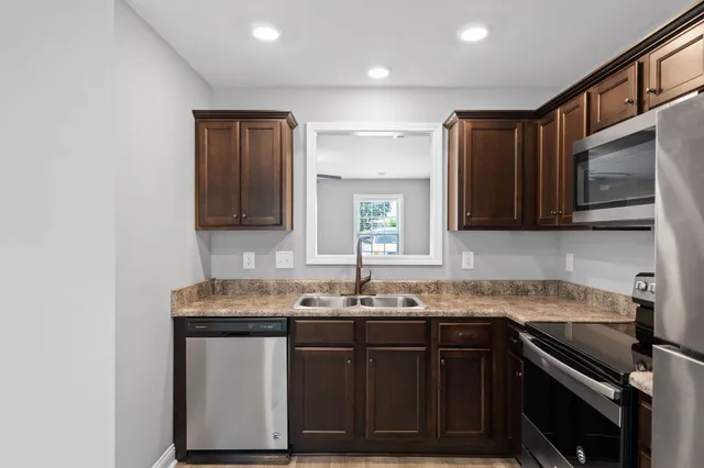 $1,195 | 1993 Keeper Court, Unit 3, Clarksville, TN 37042