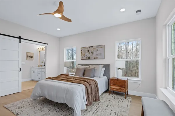 $499,000 | 322 Oconee Avenue, Westminster, SC 29693