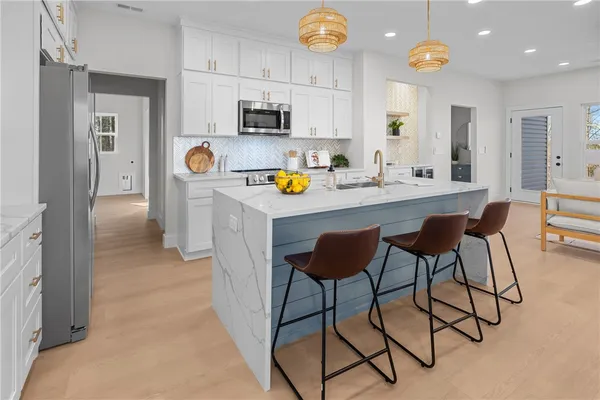 $499,000 | 322 Oconee Avenue, Westminster, SC 29693