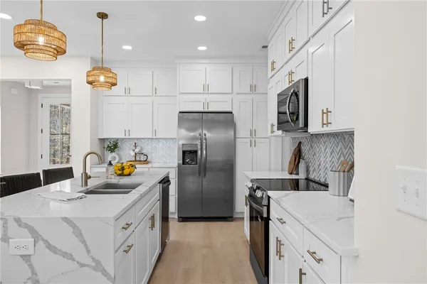 $499,000 | 322 Oconee Avenue, Westminster, SC 29693
