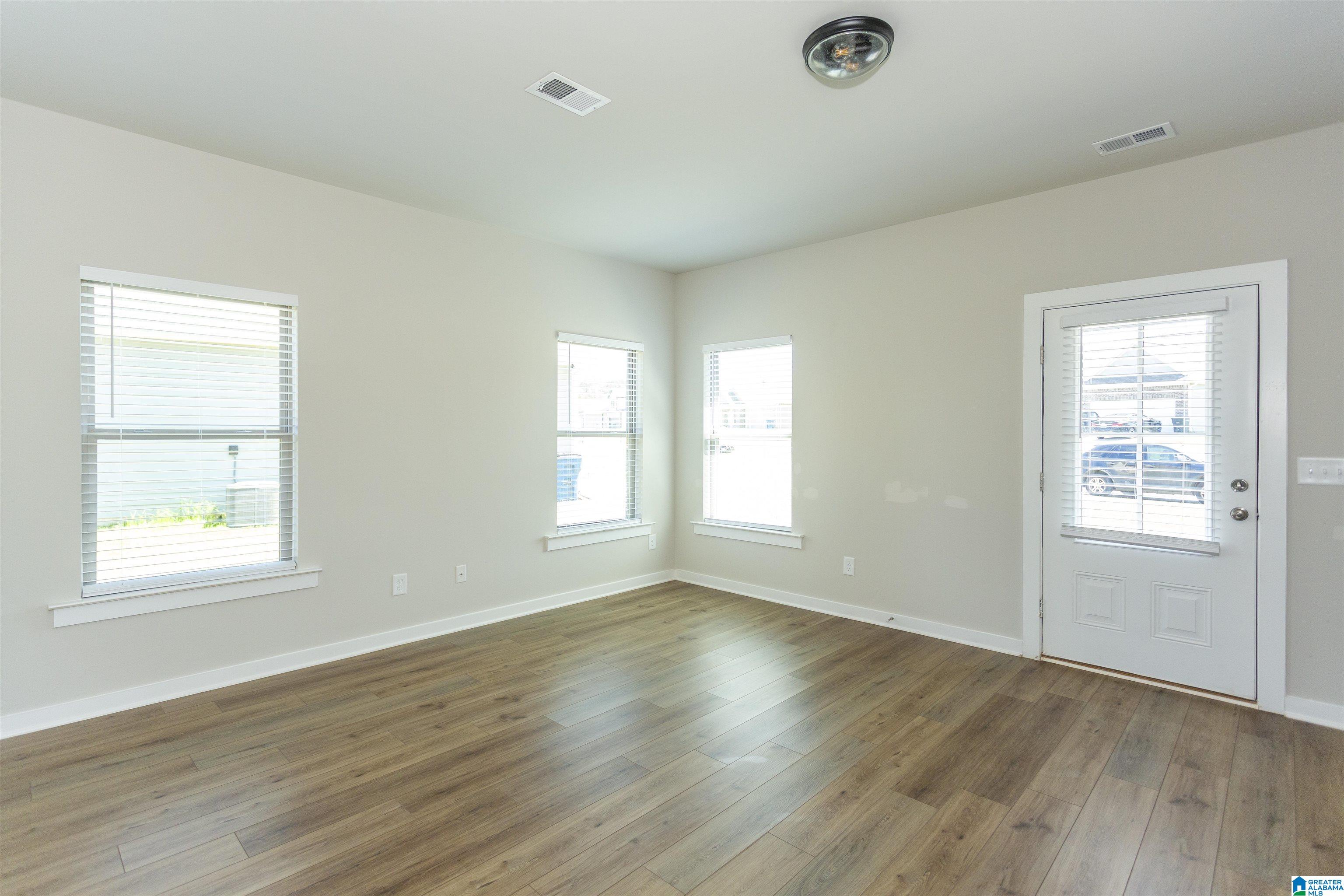 350 Ridgeview Circle Jemison, AL 35085 - Photo 11 of 23