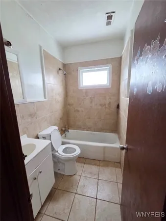$1,100 | 64 Sweet Avenue, Buffalo, NY 14212