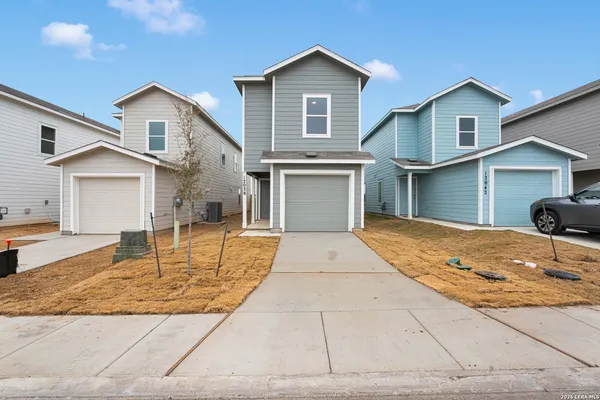 $1,500 | 12038 La Cuchilla, San Antonio, TX 78245