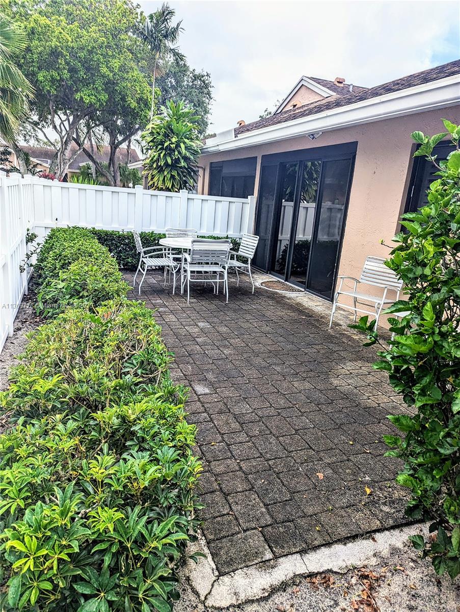 8190 Springtree Road, Unit 8190 Boca Raton, FL 33496 - Photo 23 of 25