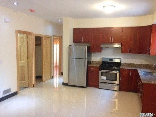 $3,000 | 43-15 222nd Street, Unit 1 | Bayside