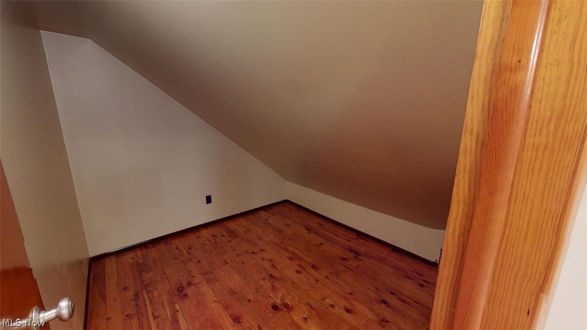 1389 Sunview Road Lyndhurst, OH 44124 - Photo 19 of 26