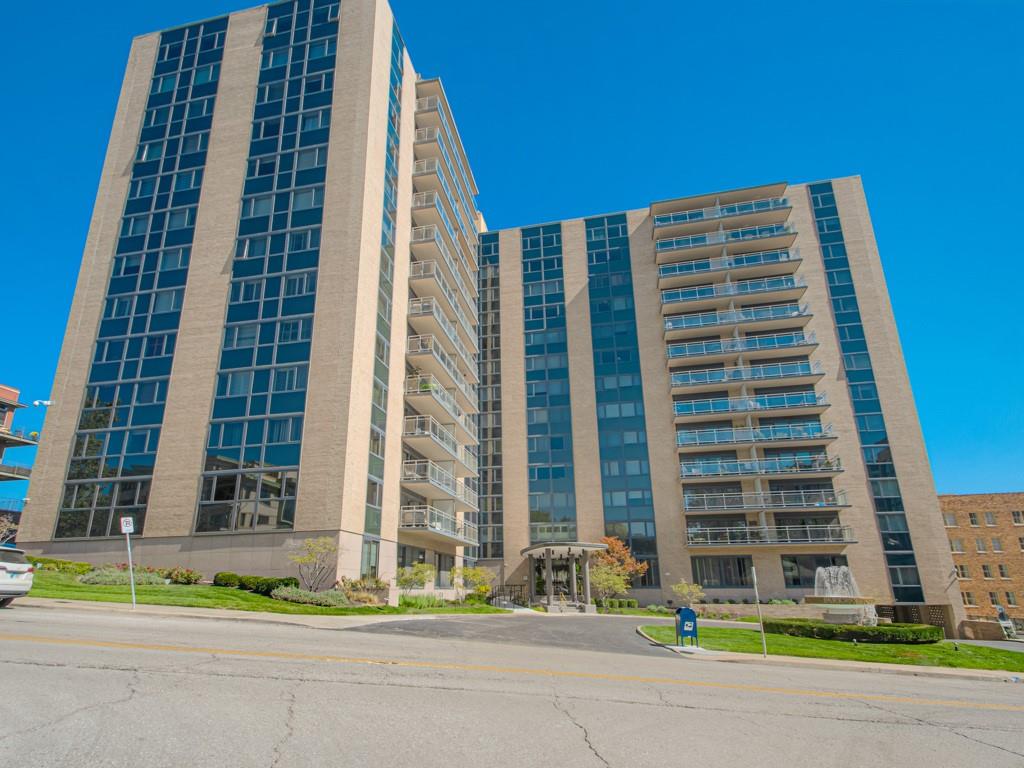 4545 Wornall Road, Unit 208 Kansas City, MO 64111 - Photo 19 of 46