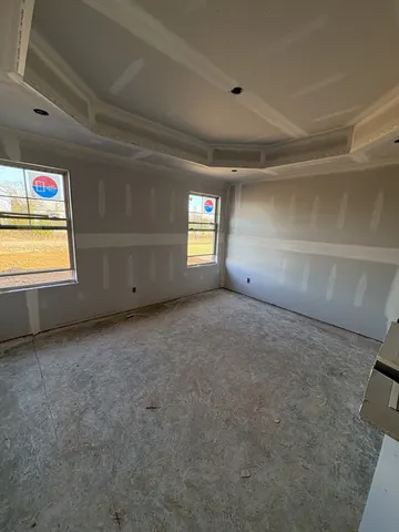 a view of empty room with window