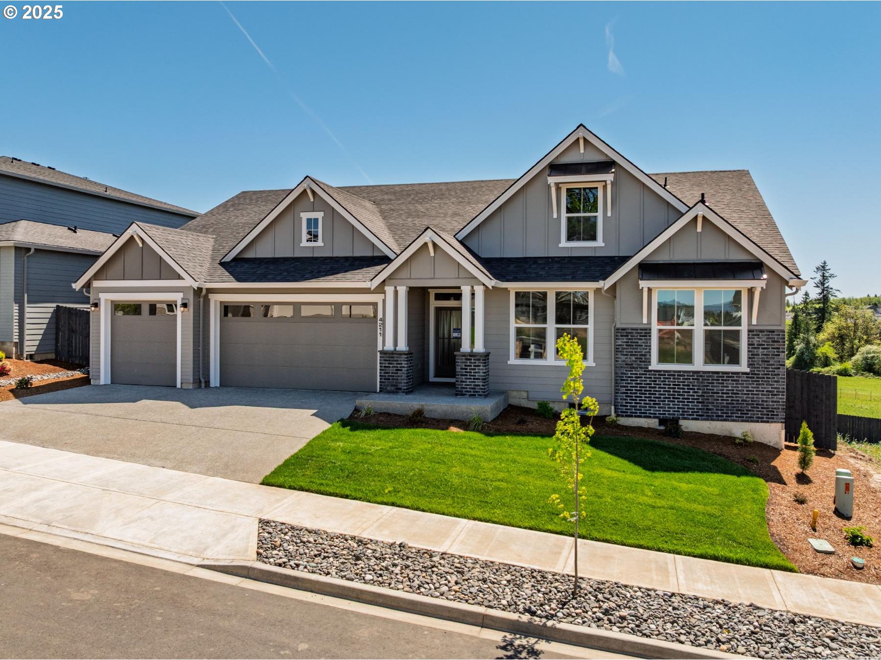 4211 North 11th Way Ridgefield, WA 98642 - Photo 1 of 11 Gallery Image 1