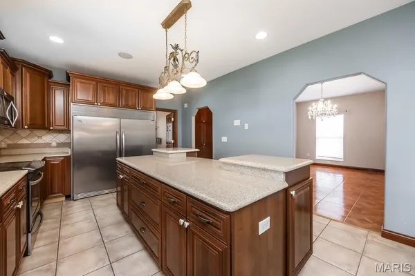 $785,000 | 1460 Hartman Lane, Shiloh, IL 62221
