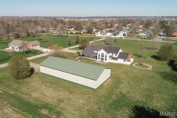 $785,000 | 1460 Hartman Lane, Shiloh, IL 62221