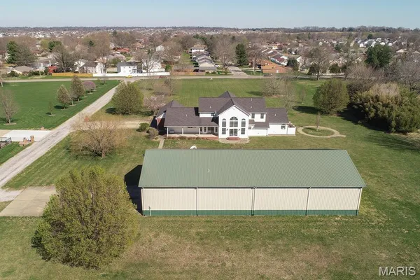 $785,000 | 1460 Hartman Lane, Shiloh, IL 62221