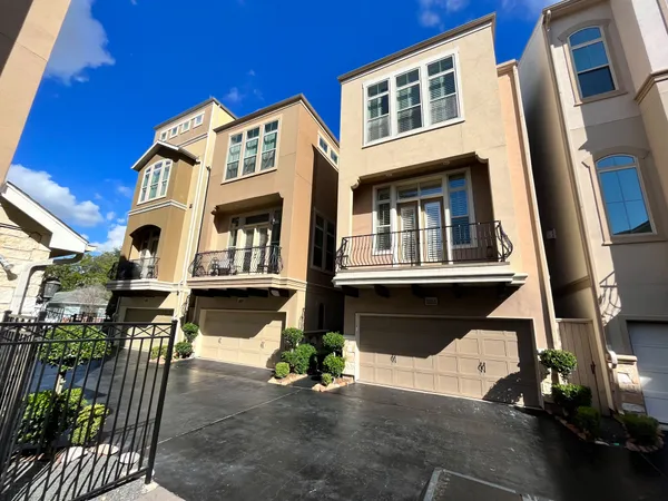$3,400 | 5207 Gibson Street, Unit A, Houston, TX 77007