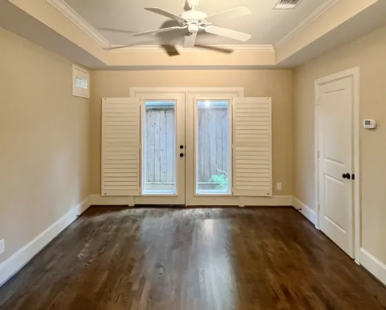$3,400 | 5207 Gibson Street, Unit A, Houston, TX 77007