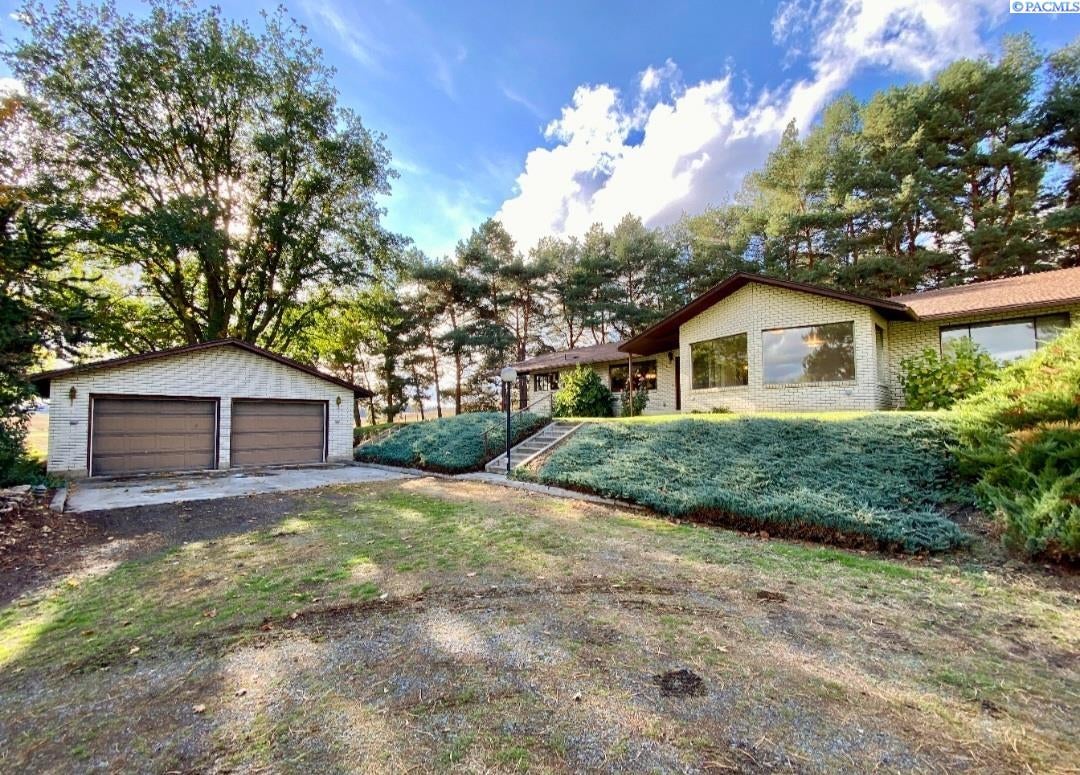 6272 Sand Road Pullman, WA 99163 - Photo 2 of 42 Gallery Image 2