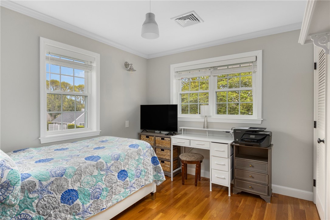 213 Corey Lane, Unit 213 Middletown, RI 02842 - Photo 32 of 40