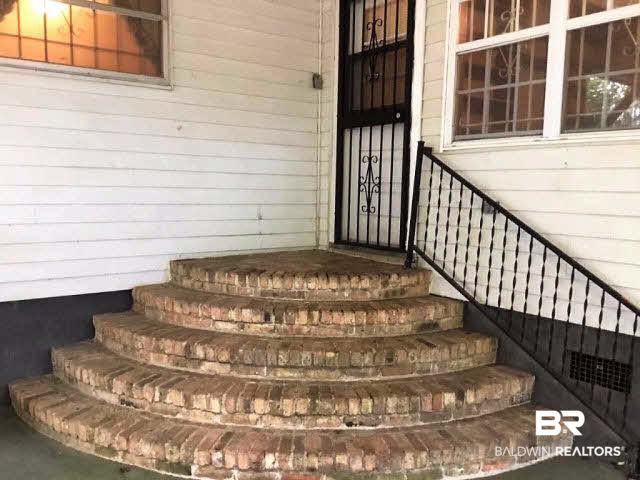 1806 Dauphin Street Mobile, AL 36606 - Photo 2 of 20
