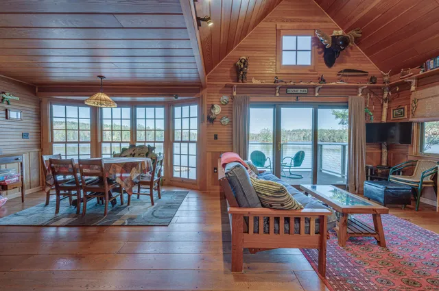 $695,000 | 610 Stoney Brook Road, Springfield, NH 03284