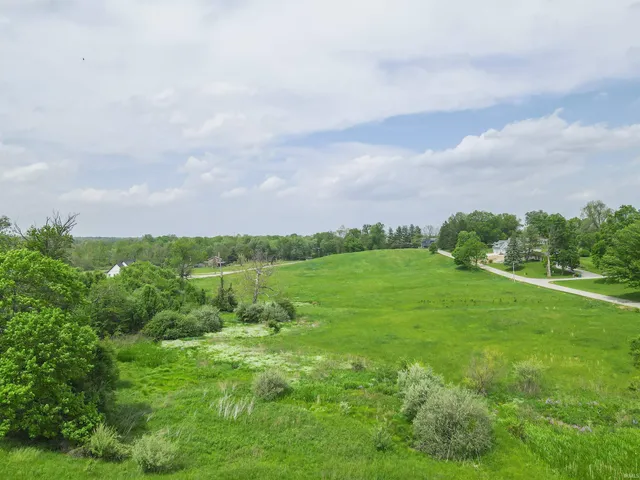 $58,500 | 8 Meadowbrook Drive, New Castle, IN 47362