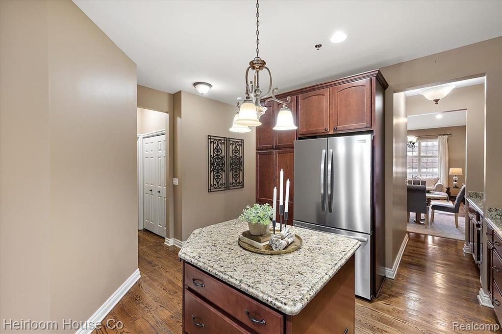 45926 South Stonewood Road Canton, MI 48187 - Photo 10 of 73